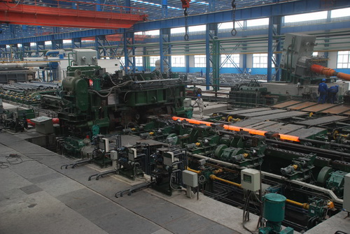新疆无缝钢管厂家生产线